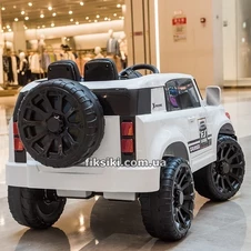 Детский электромобиль M 4618 EBLR-1 Toyota, кожаное сиденье , белый фото 11