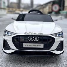 Детский электромобиль M 4806 EBLR-1 Audi, мягкое сиденье , белый фото 11
