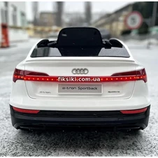 Детский электромобиль M 4806 EBLR-1 Audi, мягкое сиденье , белый фото 33