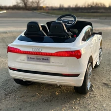 Детская машина на аккумуляторе M 6133 EBLR-1 Audi, четыре двигателя, белая фото 44