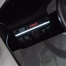 Двухместная детская электромашина M 6111 EBLR-6 (24V) желтая, 2 двигателя по 320W фото 16