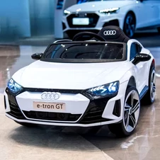 Детская машина M 6268 EBLR-1 Audi белая, кожаное сиденье