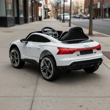 Детская машина M 6268 EBLR-1 Audi белая, кожаное сиденье фото 33