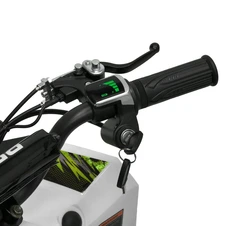 Подростковый квадроцикл Prof1 HB-FFG1000-1-5 бело-зеленый три аккумулятора 12V/12Ah фото 13