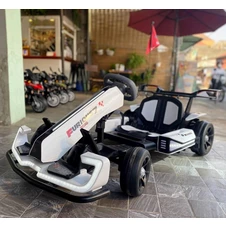 Детский электрокарт M 6148EL-1(24V) белый с двумя двигателями по 150W